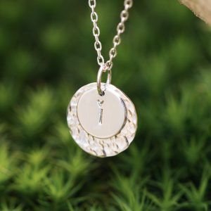 Pendentif initiale en argent "Aimer"